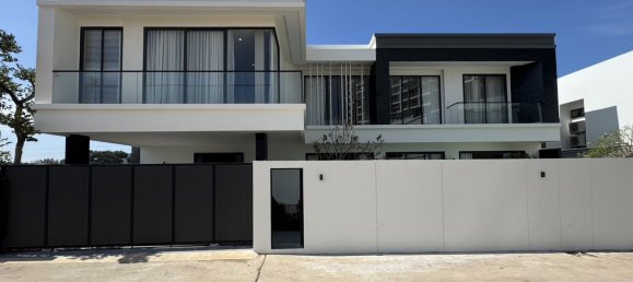 5 chambres Maison à Pattaya, Thailand No. 26278 2