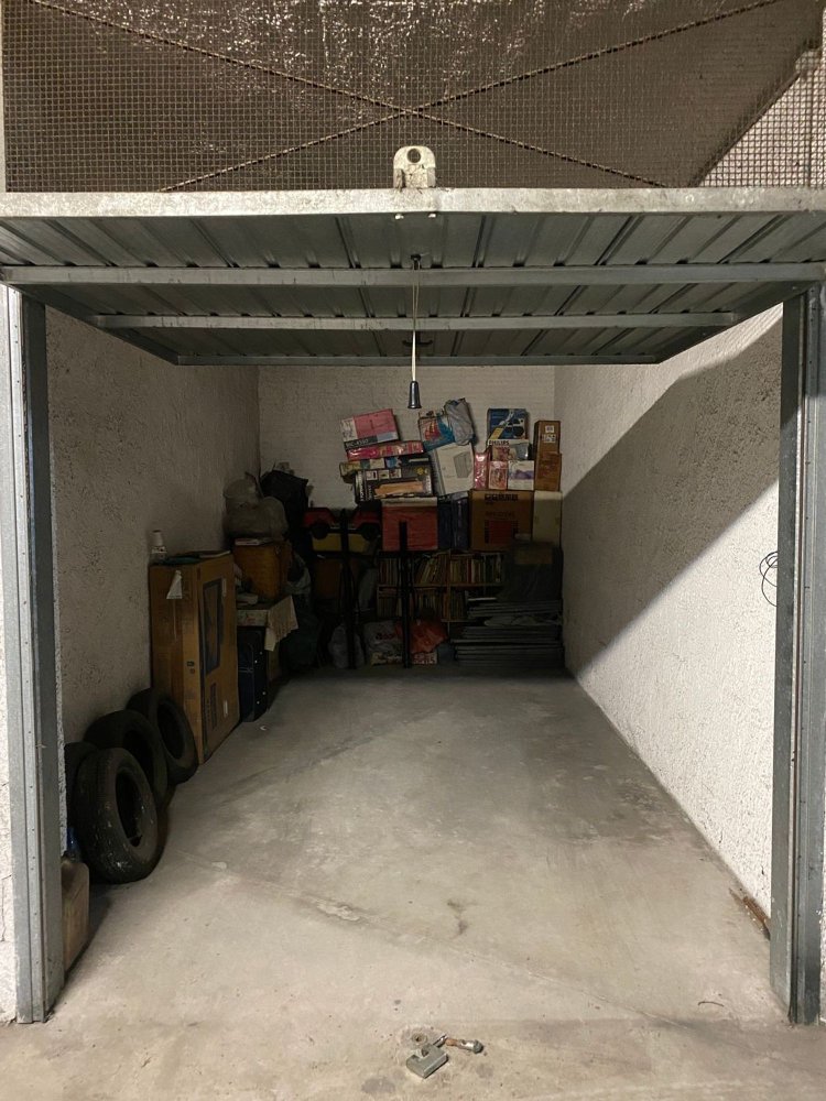 Гараж 19м² в Салерно, Италия № 255408