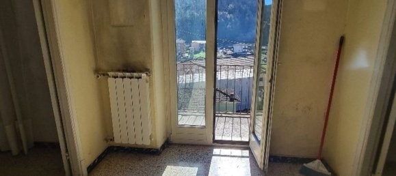 8 rooms House in Pignone, Italy No. 126987 3