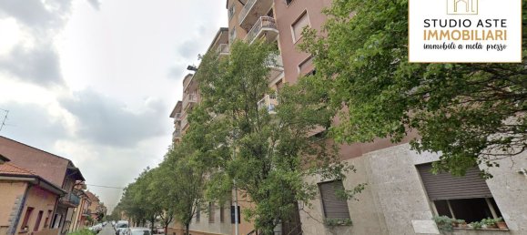 2غرفة شقة في Cinisello Balsamo, Italy رقم 1973 3