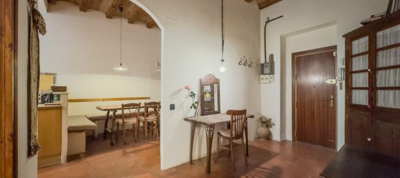 2 Schlafzimmer Wohnung in Ciutat Vella, Spain, Nr. 28226 3