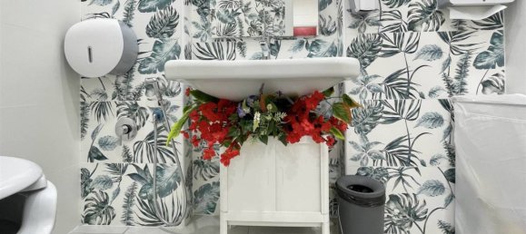 2 rooms Commercial property in Florence, Italy No. 171064 25