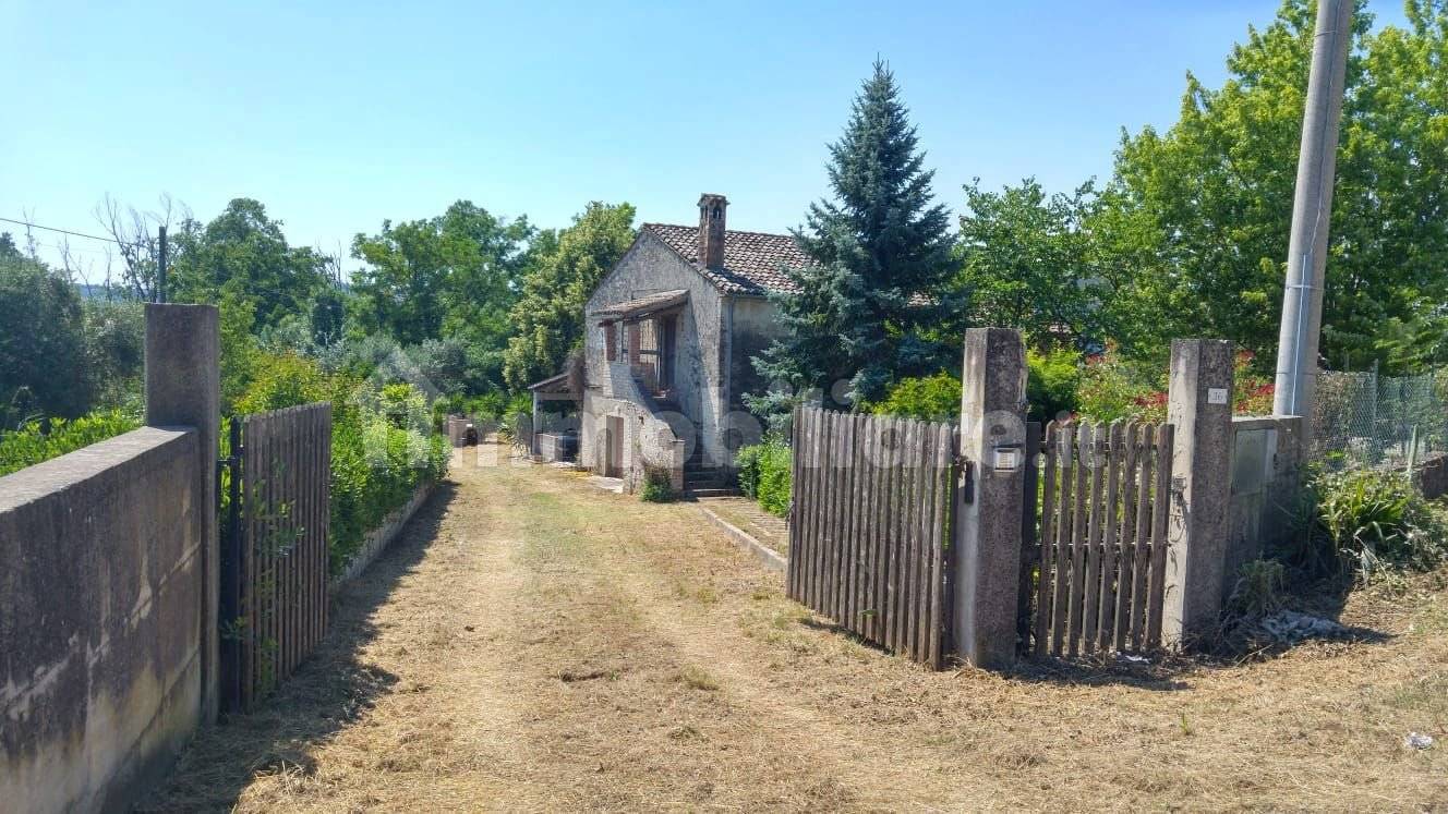 3 bedrooms House in Morro d'Oro, Italy No. 281038