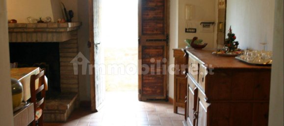 3 bedrooms House in Morro d'Oro, Italy No. 281038 17