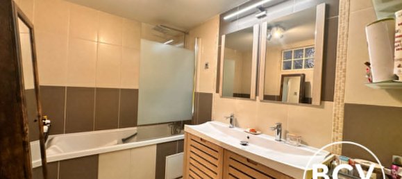 3 bedrooms House in Le Gue-de-Longroi, France No. 233316 18