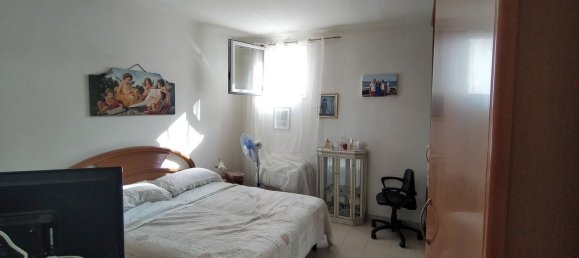 3 rooms Apartment in Bari, Italy No. 124944 5