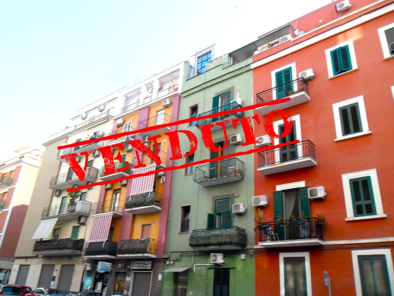 3 rooms Apartment in Bari, Italy No. 124944