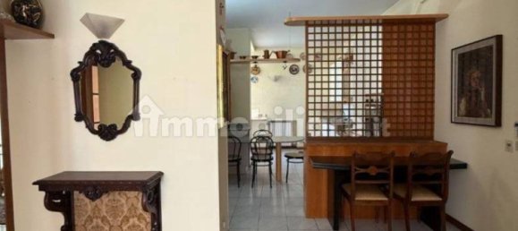 2 bedrooms Apartment in Milan, Italy No. 317744 10