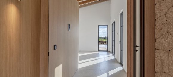 3 bedrooms Villa in Campos, Spain No. 16239 9