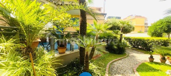 3 غرف نوم فيلا في Casoria, Italy رقم 307900 10