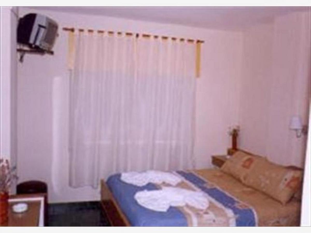 750m² Hotel in Mar del Plata, Argentina No. 108774