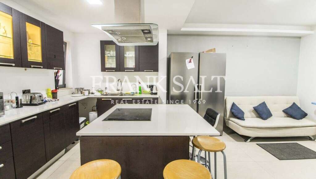 2 bedrooms Apartment in Swieqi, Malta No. 4212