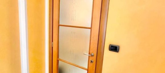 2 rooms Apartment in Turin, Italy No. 123906 4