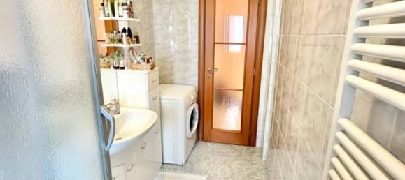 2 rooms Apartment in Turin, Italy No. 123906 12