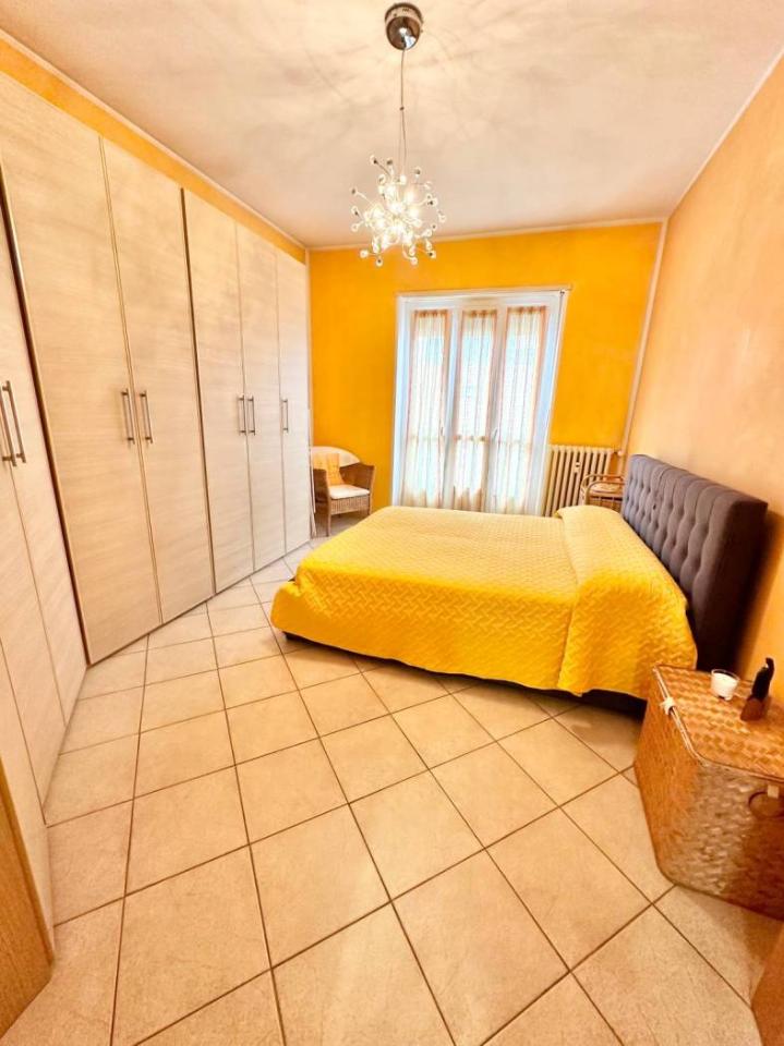 2 rooms Apartment in Turin, Italy No. 123906