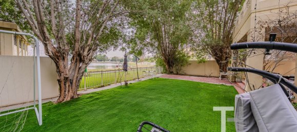 Villa de 4 dormitorios en Meadows, UAE No. 94294 2