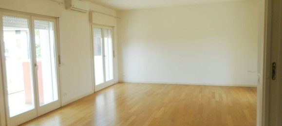 5 bedrooms Penthouse in Vicenza, Italy No. 337947 6