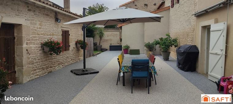 6 Schlafzimmer Haus in Deux-Sevres, France, Nr. 304913