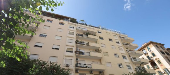 4 bedrooms Apartment in Palermo, Italy No. 275532 12