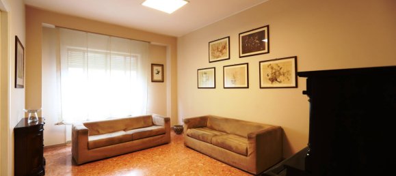 4 bedrooms Apartment in Palermo, Italy No. 275532 5