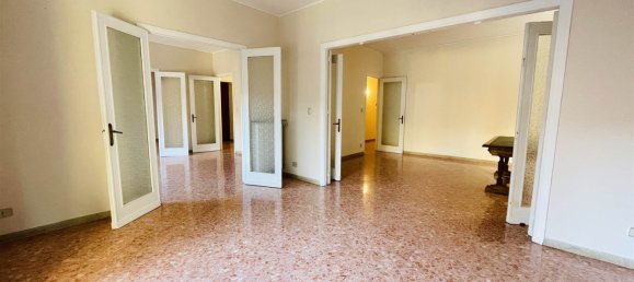 4 bedrooms Apartment in Palermo, Italy No. 275532 15