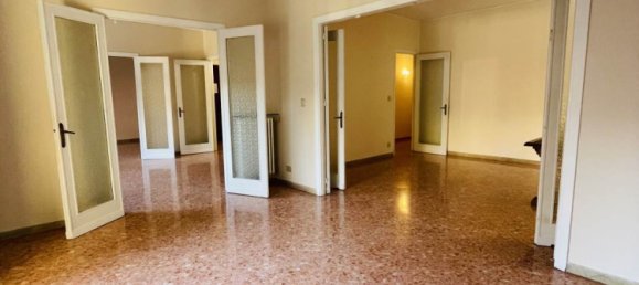 4 bedrooms Apartment in Palermo, Italy No. 275532 13