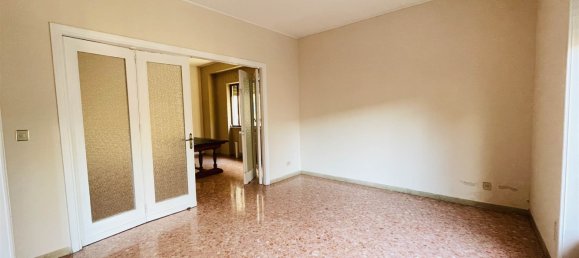 4 bedrooms Apartment in Palermo, Italy No. 275532 16