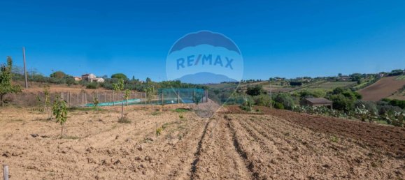 Terreno em Caltagirone, Italy 43456 m² N.º 56253 33
