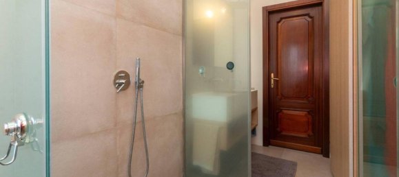 4 rooms Apartment in Turin, Italy No. 156865 30