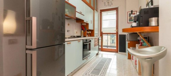 4 rooms Apartment in Turin, Italy No. 156865 4