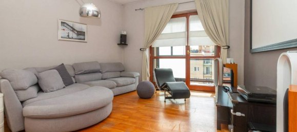 4 rooms Apartment in Turin, Italy No. 156865 9