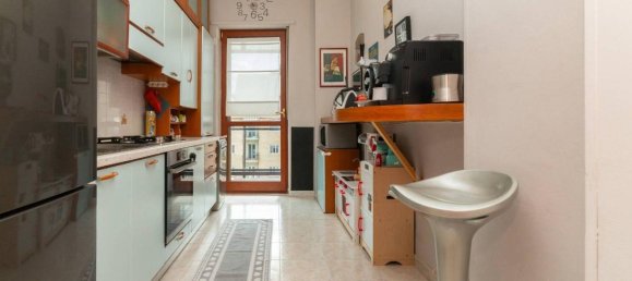 4 rooms Apartment in Turin, Italy No. 156865 6