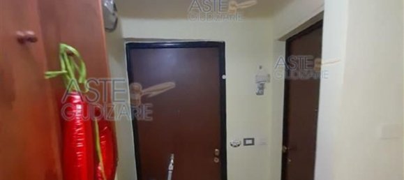 3 rooms Apartment in Livorno, Italy No. 41749 39