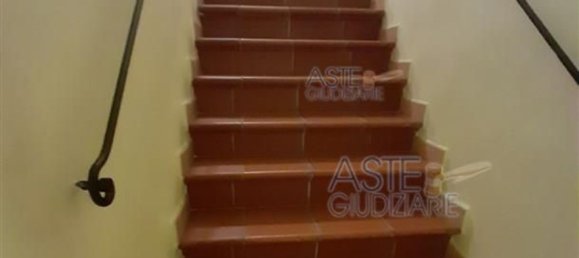 3 rooms Apartment in Livorno, Italy No. 41749 17