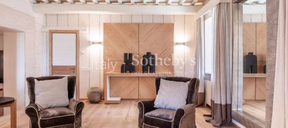 6 bedrooms Villa in Todi, Italy No. 128392 5