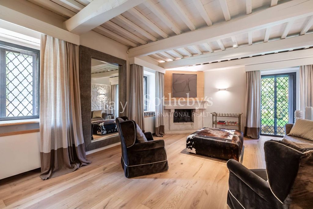 6 bedrooms Villa in Todi, Italy No. 128392