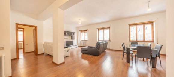 4-salle Appartement à Rome, Italy No. 258005 7