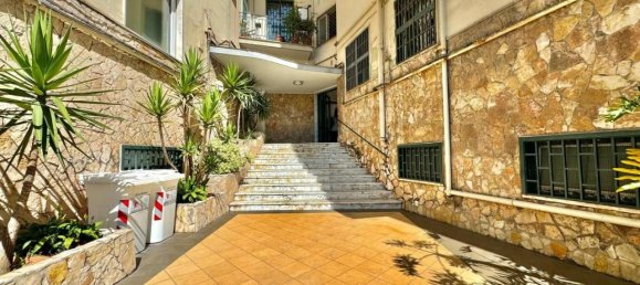 2 rooms Apartment in Naples, Italy No. 30935 14