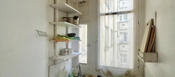 Studio in Boulogne-Billancourt, France No. 151610 3