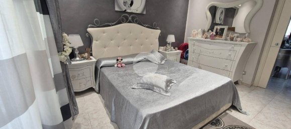 Квартира с 2 спальнями в Палермо, Италия № 335134 5