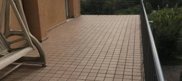 5 bedrooms Villa in Urbino, Italy No. 76010 6