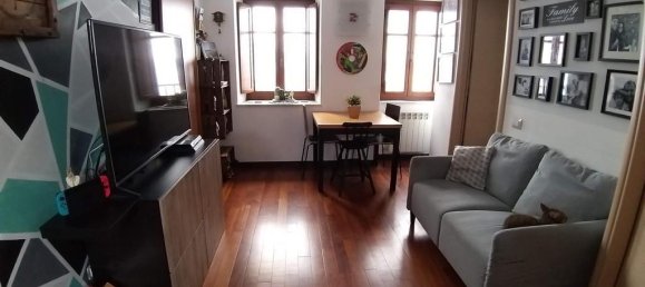 3 rooms Apartment in Carrara, Italy No. 234232 4