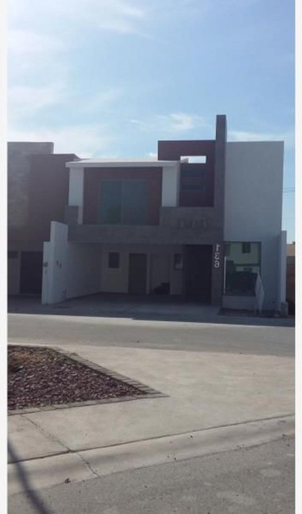 3 bedrooms House in Playa Vicente, Mexico No. 159555