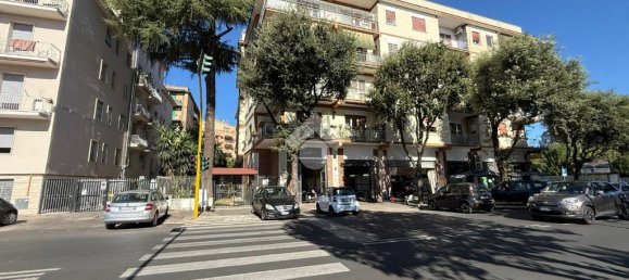 1 room Commercial property in Rome, Italy No. 353962 8