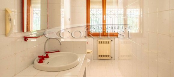 8 غرف نوم شقة في Mondolfo, Italy رقم 320316 4