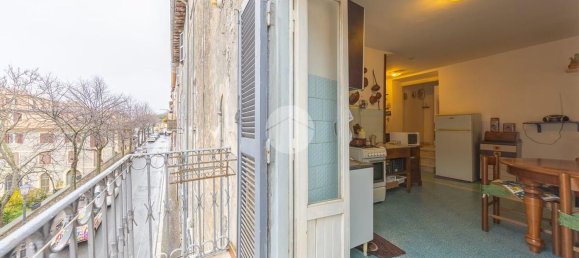 4-salle Appartement à San Polo dei Cavalieri, Italy No. 135139 9