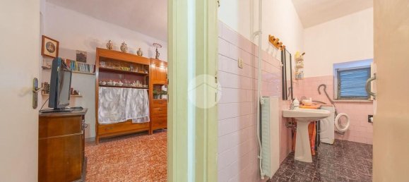 4-salle Appartement à San Polo dei Cavalieri, Italy No. 135139 17