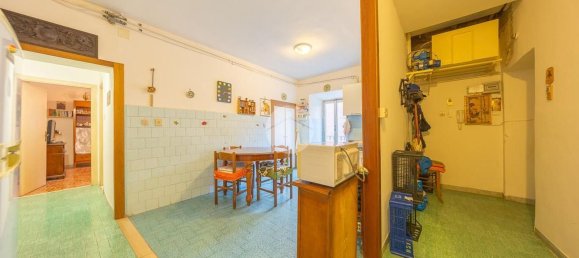 4-salle Appartement à San Polo dei Cavalieri, Italy No. 135139 13