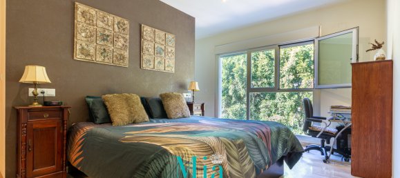 5 bedrooms Villa in Alicante, Spain No. 93584 3