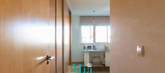 5 bedrooms Villa in Alicante, Spain No. 93584 35